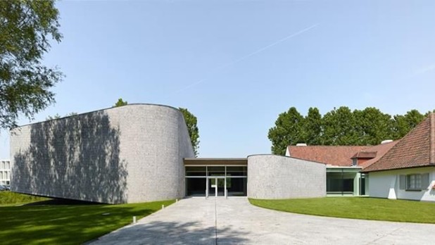 AZ-1